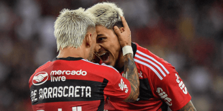 Pedro e Arrascaeta pelo Flamengo