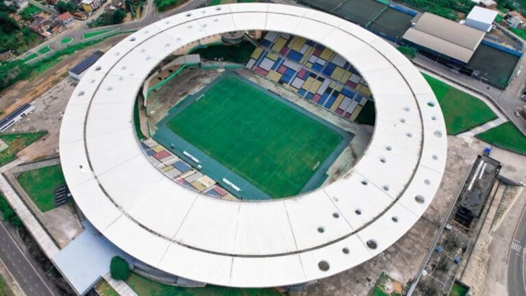 O FLamengo irá jogar no estádio Kleber Andrade, em Cariacica, Espírito Santo