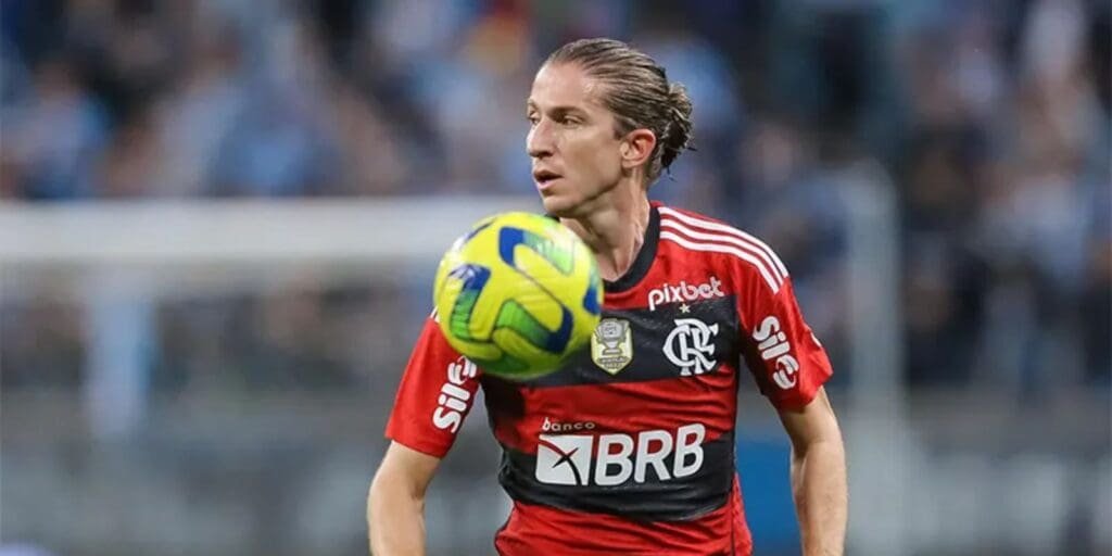 Filipe Luís com a camisa do Flamengo