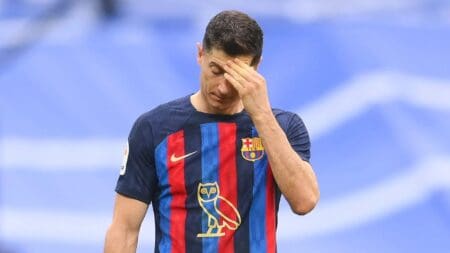 Robert Lewandowski em campo pelo Barcelona