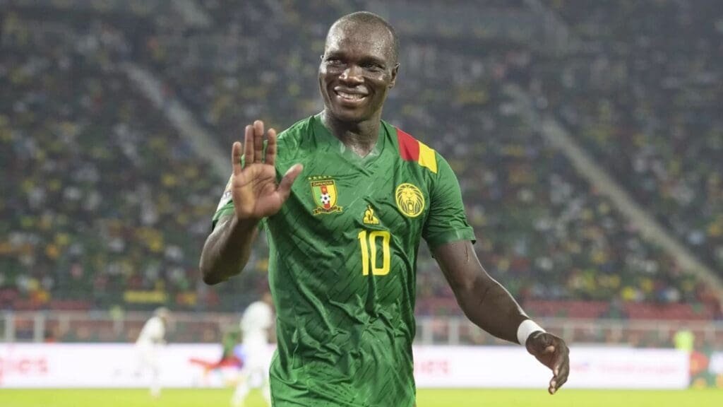 Vincent Aboubakar com a camisa de Camarões