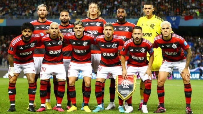 Time do Flamengo em campo.