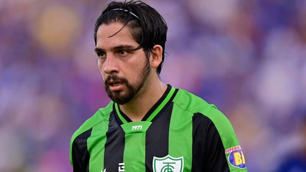 Benítez em campo pelo América MG