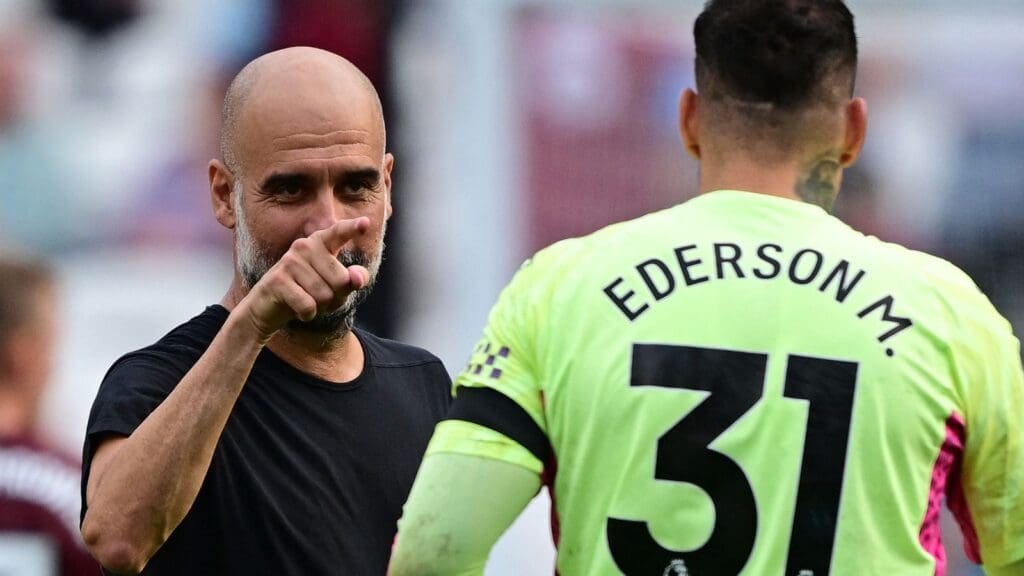 Guardiola e Ederson pelo Manchester City