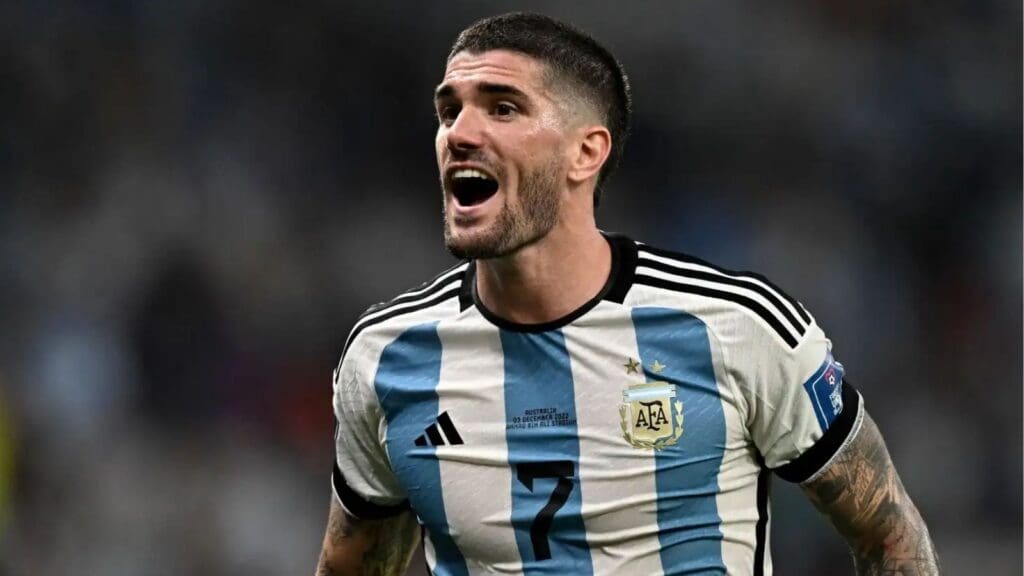 Rodrigo De Paul com a camisa da Argentina