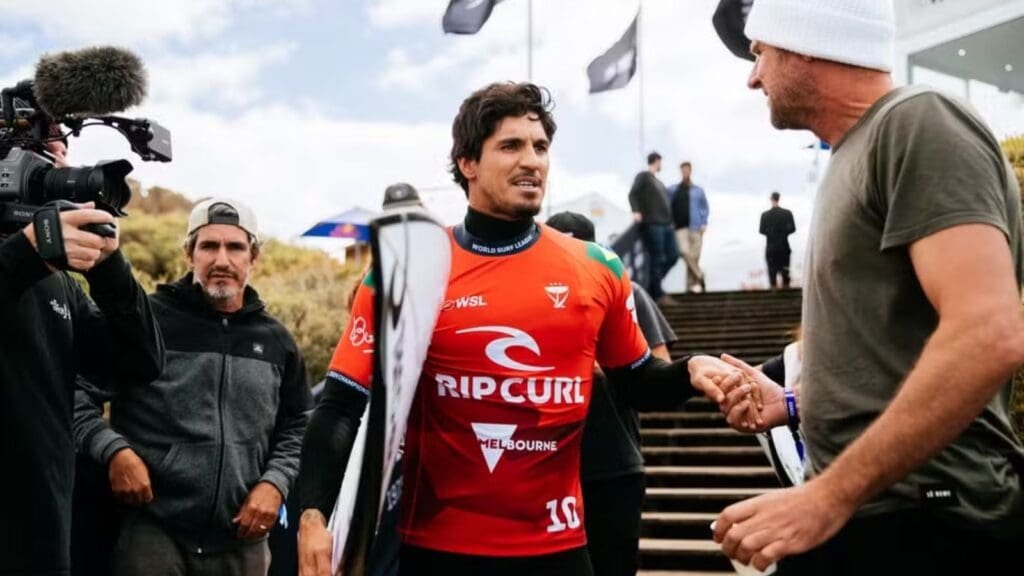 Gabriel Medina vai para as Olimpíadas de Paris com o padrasto