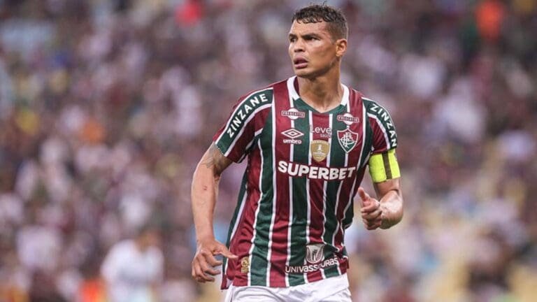 Thoago Silva avalia aposentadoria antes da data prevista no Fluminense Thoago Silva avalia aposentadoria antes da data prevista no Fluminense